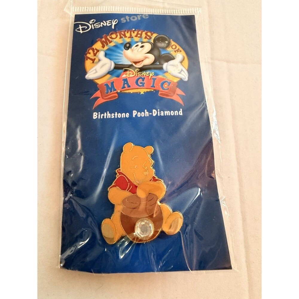 2002 DS Disney Store 12 Months of Magic Birthstone Pooh Diamond